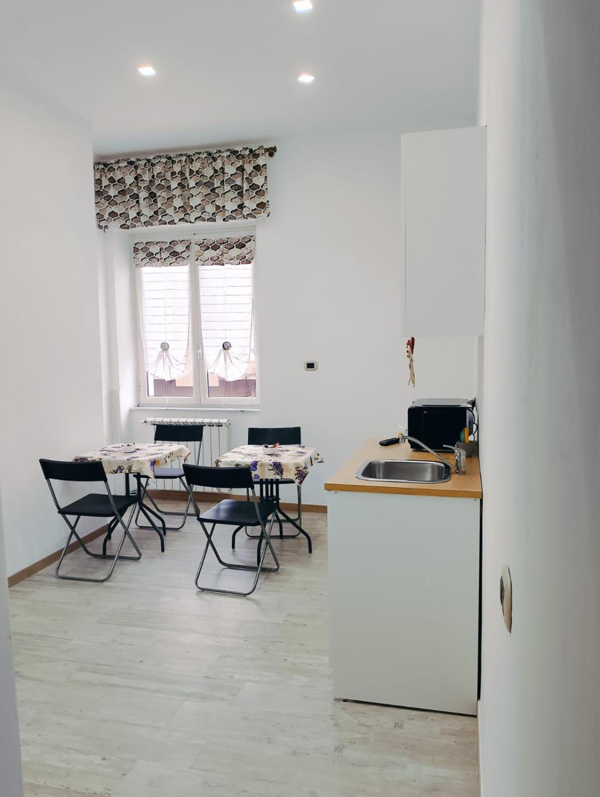 B&B Airport Serenity Suites Napoli Ngoại thất bức ảnh
